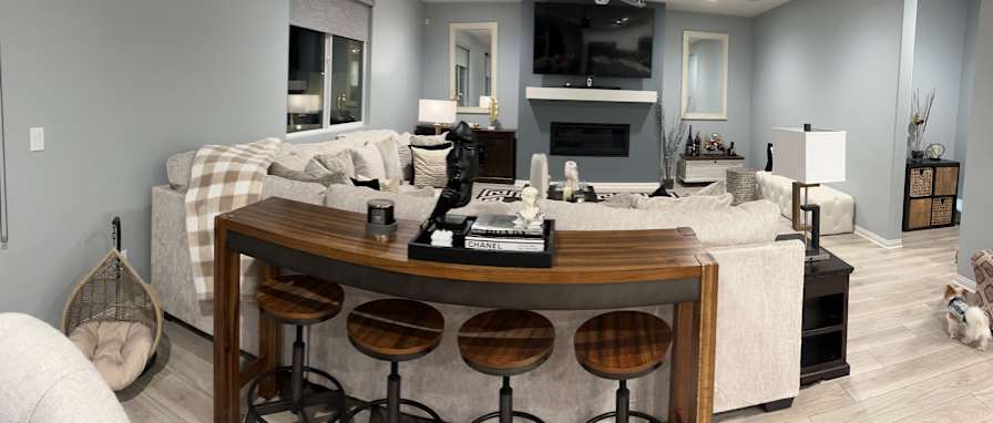 Dale Rosas's room