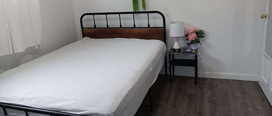 Christy Le's room