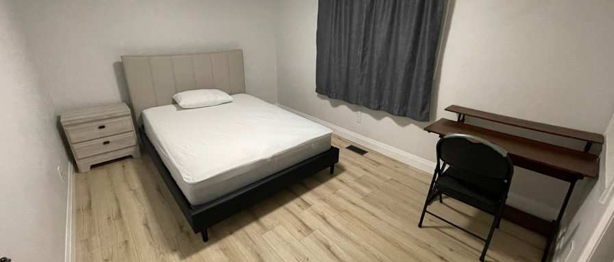 Ziyo's room