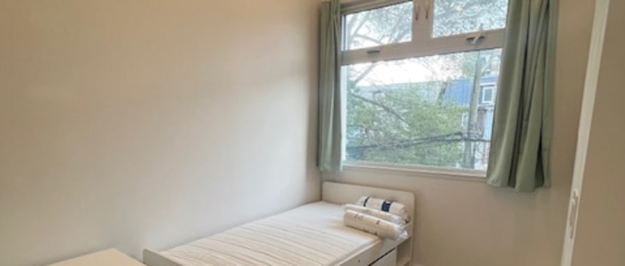 Oliver's room