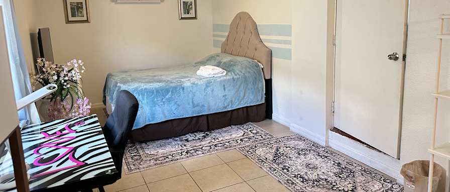 anna's room