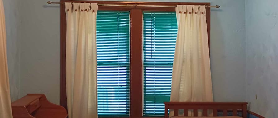 Eric Peterson's room