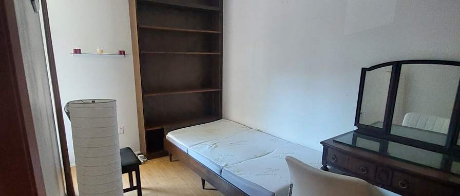 Jovi's room