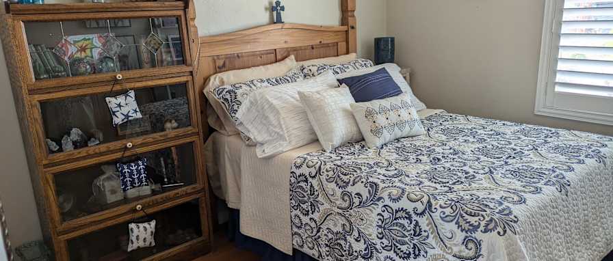 Gwen's room