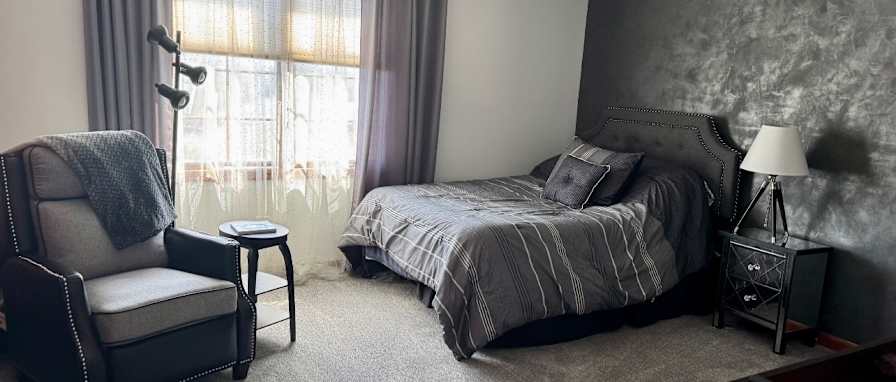 Yzabel's room