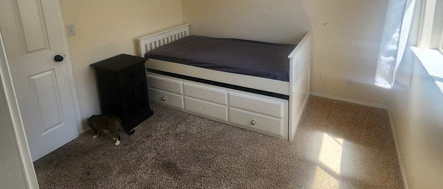 Crystal Colo's room