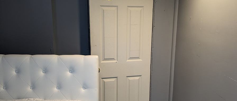 Jose's room