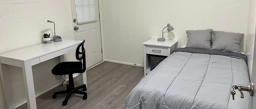 Robert Martinez's room
