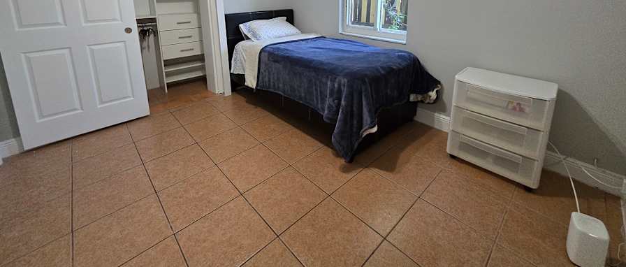 Victoria's room