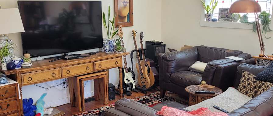 Therese James's room