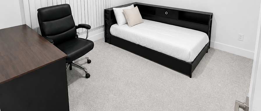 Zeyu's room