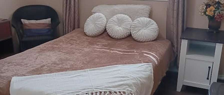 Yanira's room