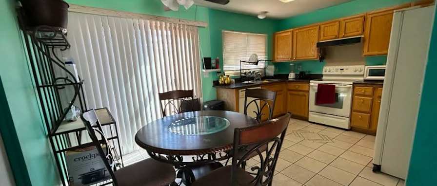 Ricardo's room