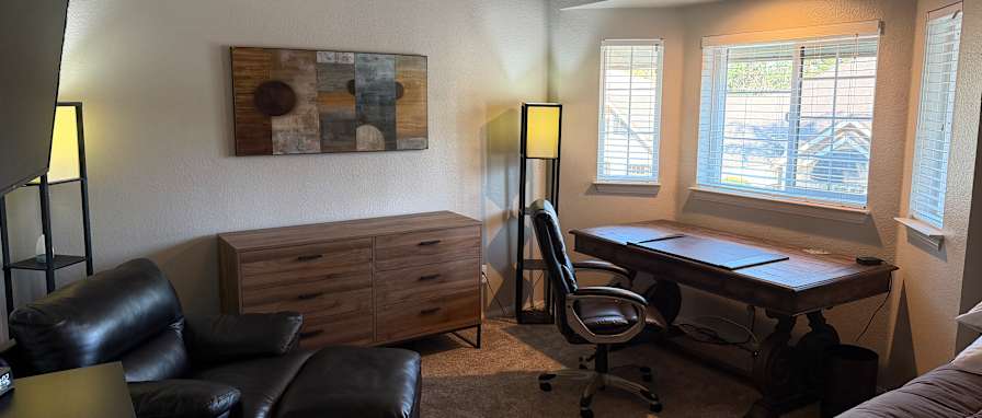 Curtis's room