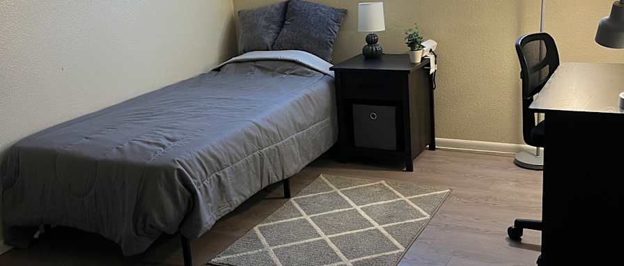 Robert Martinez's room