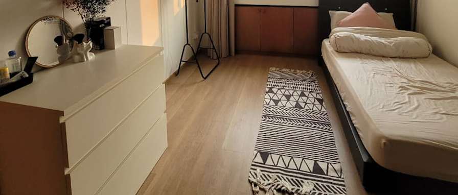 Carlos Salvador's room
