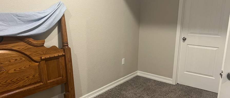 Tai's room