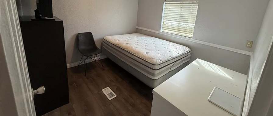 Fabian's room