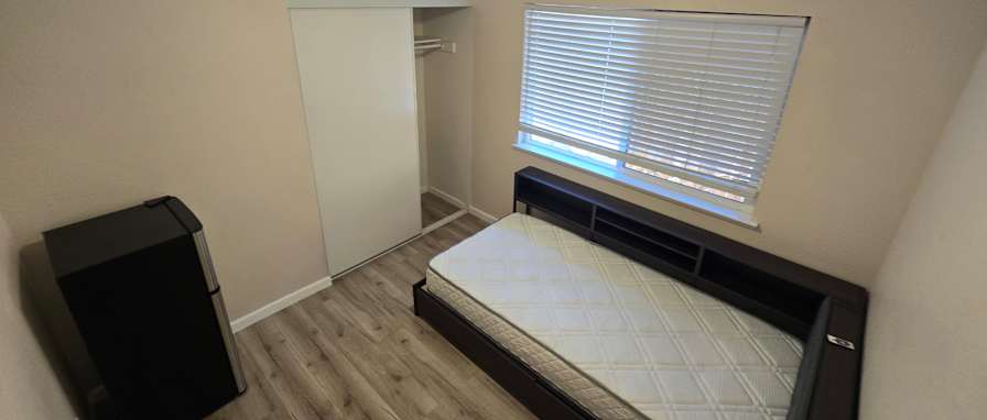 Denis's room