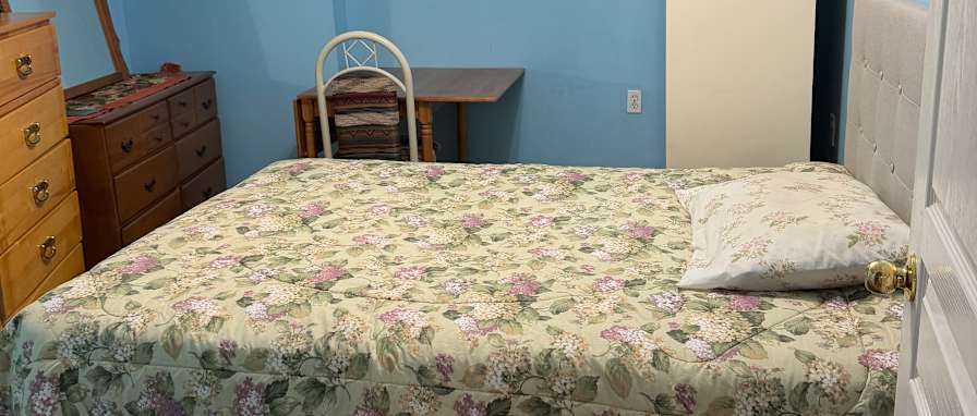 Edna Aderinboye's room