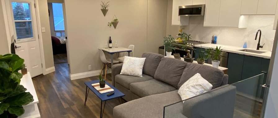 Madhav Kapoor's room