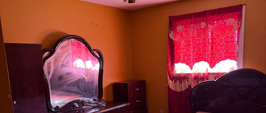 Dindyal M's room