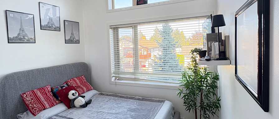 Oyedele's room