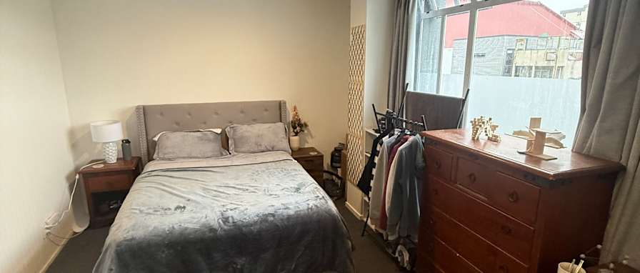 Andrew Manson's room