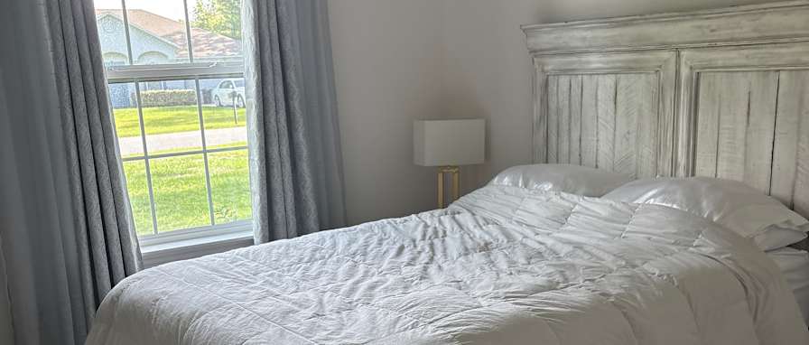 Lisa Downes's room