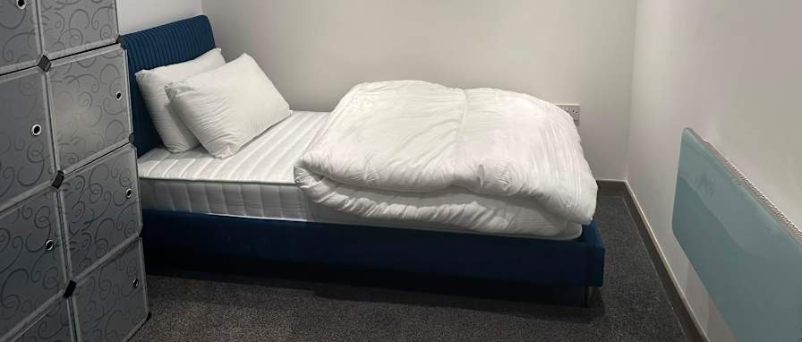 Maks's room