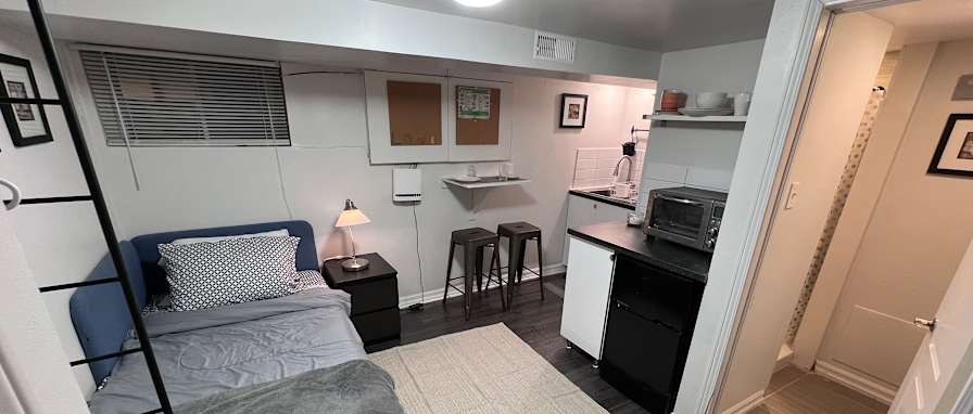 Nick Sarkovski's room