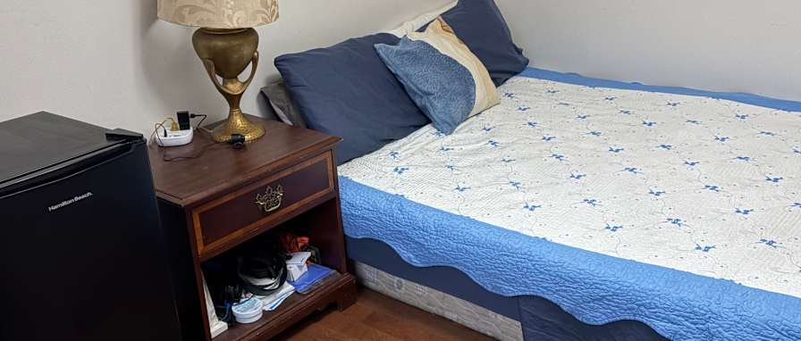 Yanyth Torrs's room