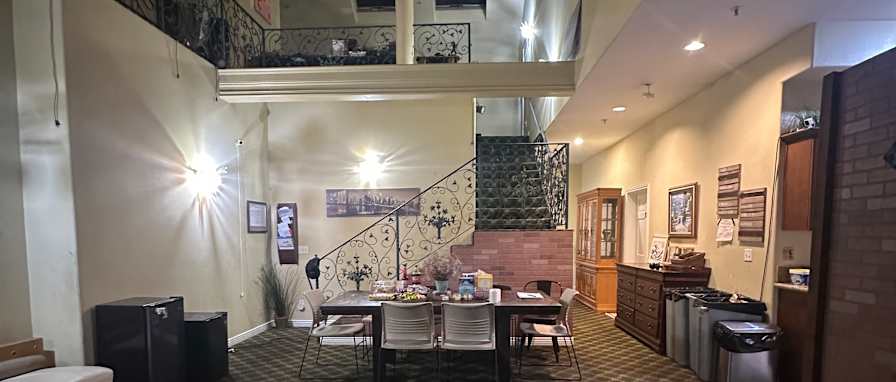 Forward Vision Spaces's room