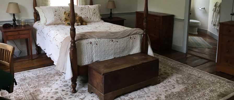 Aileen L's room