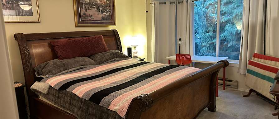 Ken's room