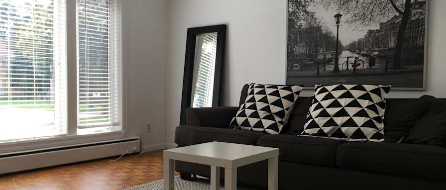 Andrew Michailidis's room