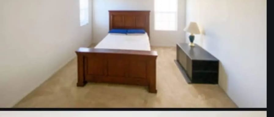 Akintola's room