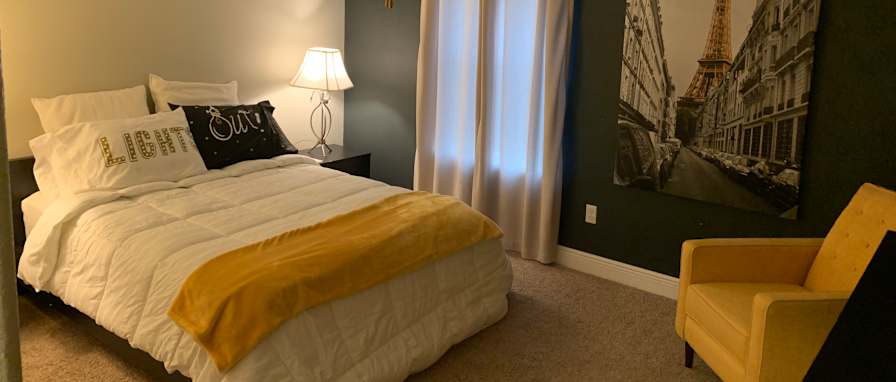 Betzy's room