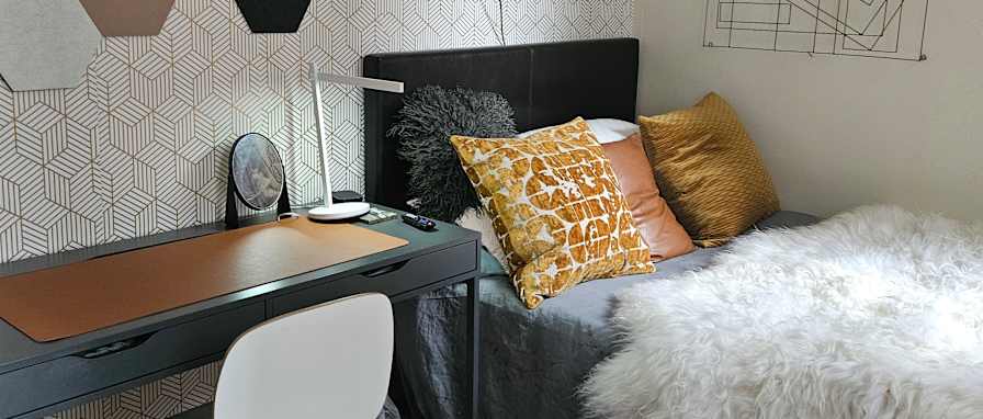 kim's room