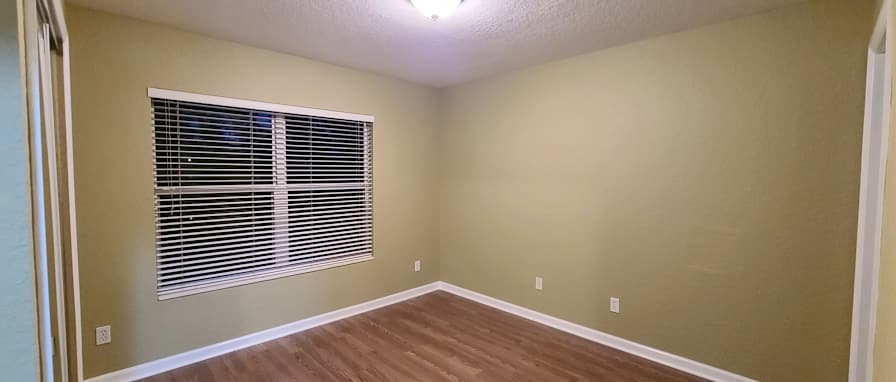 Carolina's room