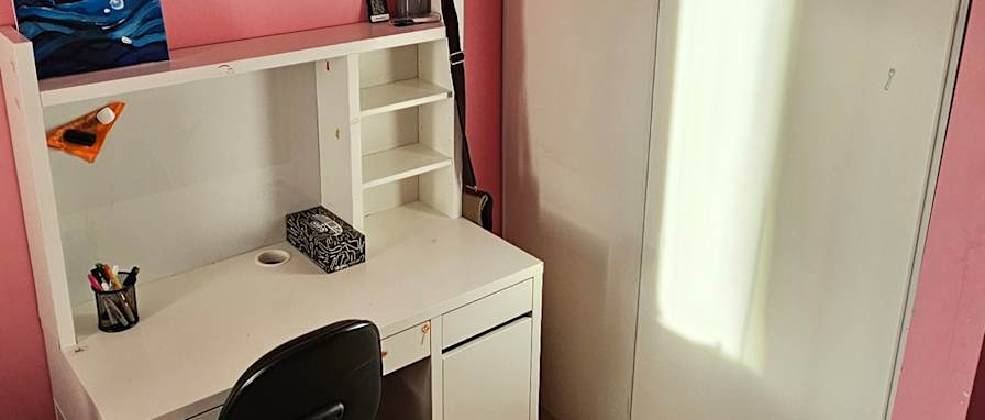 Sam sh's room