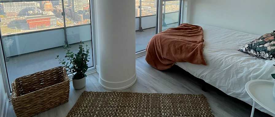 Emre's room