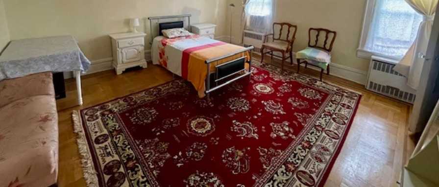 Chris and Yulan's room