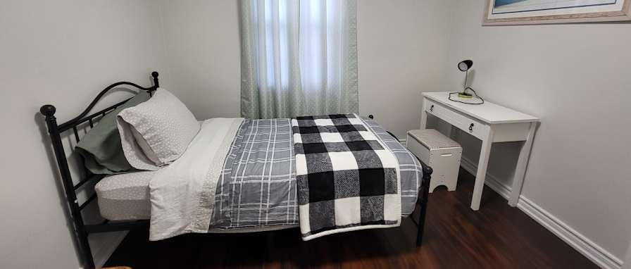 Eden Cana Mago's room