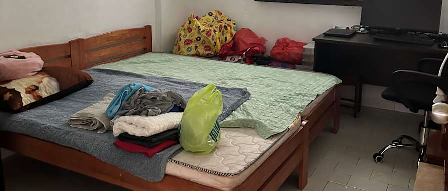 Husen's room
