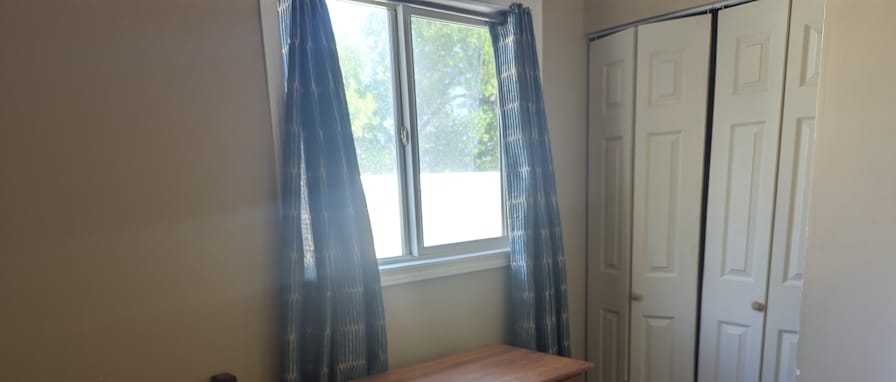 Ken's room