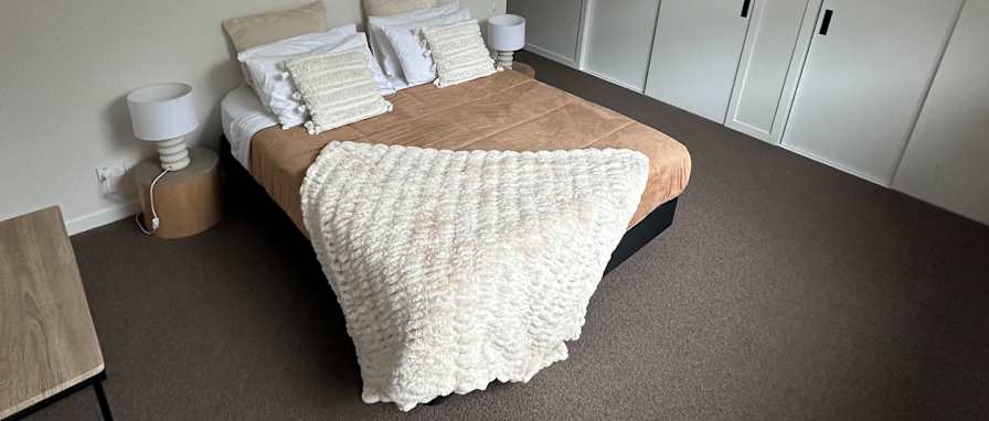 Linda A.'s room