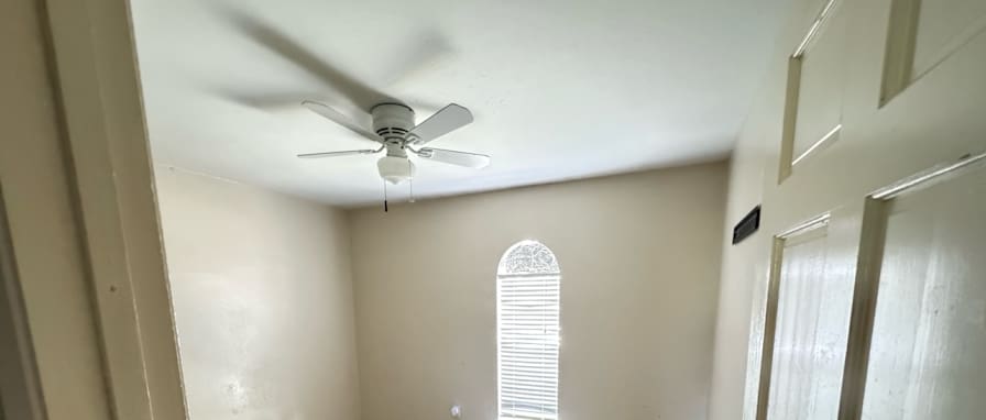 Anayelli's room