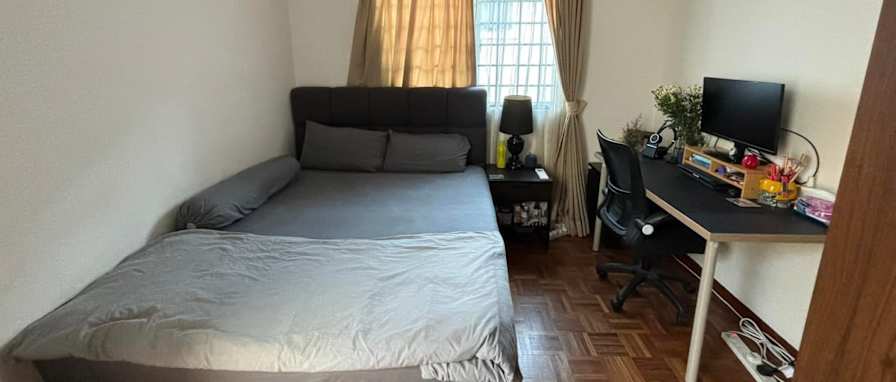 Arin's room