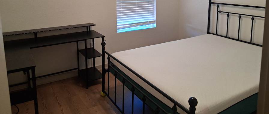 Loren's room